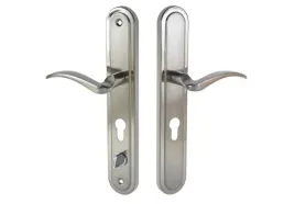 klamka-zewnetrzna-dlugi-szyld-kwadratowy-szyld-z-otworem-na-wkladke