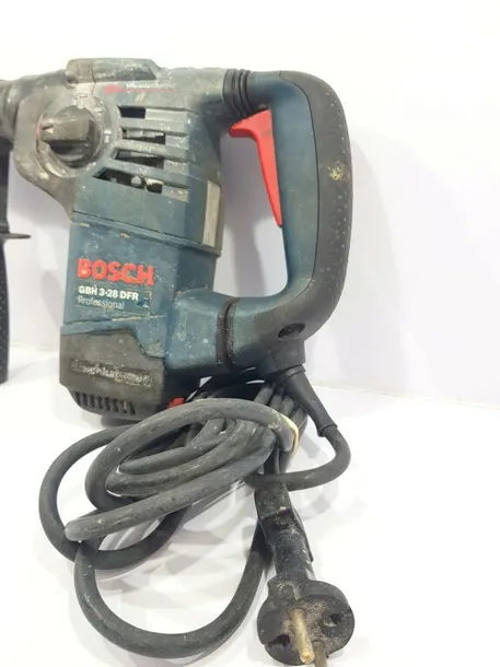 mlotowiertarka-bosch-sds-plus-800-w-maksymalna-srednica-wiercenia-w-drewnie-30-mm