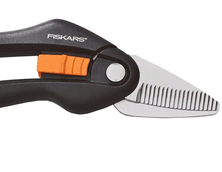 nozyce-reczne-fiskars-208-cm-maksymalna-grubosc-cietej-galezi-22-mm