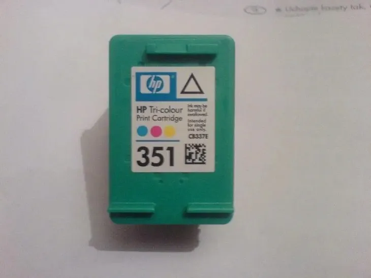 tusz-hp-cb337e-cb337ee-trojkolorowy-waga-z-opakowaniem-0-052-kg