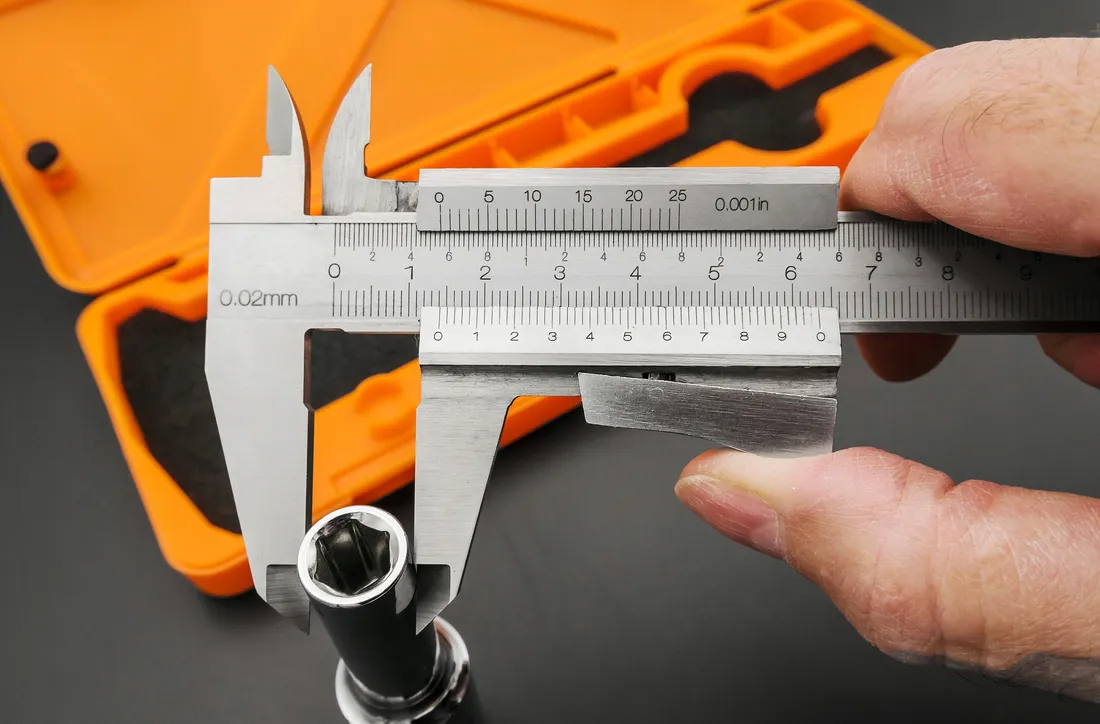 suwmiarka-analogowa-richmann-150-mm