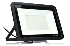 naswietlacz-wodoodporny-zewnetrzny-led-150w-garaz