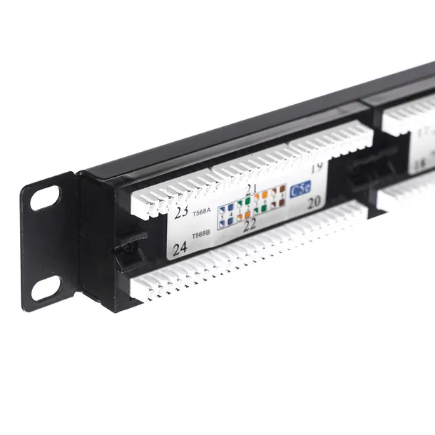 patch-panel-netrack-19-1u-24-porty-kat-5e-utp-z-polka-czarny-glebokosc-produktu-82-cm