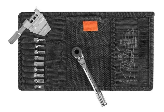 klucz-rowerowy-blackburn-big-switch-ratchet-multitool-os-przeznaczenie-wielofunkcyjne