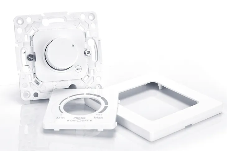 wlacznik-do-swiatla-sciemniacz-do-led-obrotowy-dimmer-wylacznik-bialy-waga-z-opakowaniem-0-2-kg