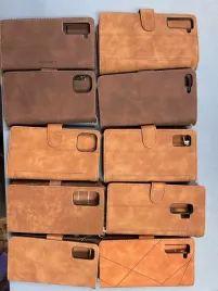 zestaw-10-brazowych-etui-na-telefony-mix-marek-oraz-modeli