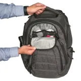 ogio-plecak-renegade-rss-czarny-pin-zapiecie-zamek