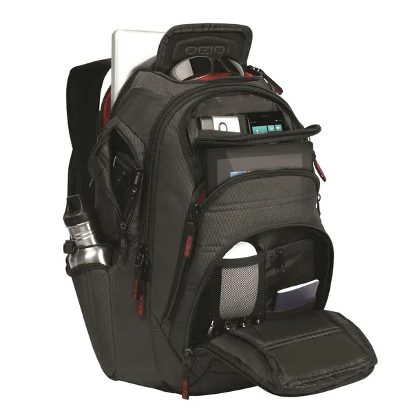 ogio-plecak-renegade-rss-czarny-pin-liczba-komor-4