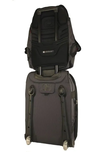ogio-plecak-renegade-rss-czarny-pin-kolor-czarny