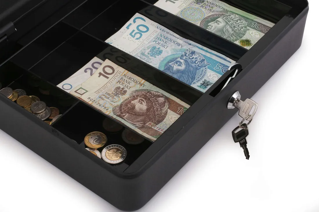 kasetka-na-pieniadze-red-eagle