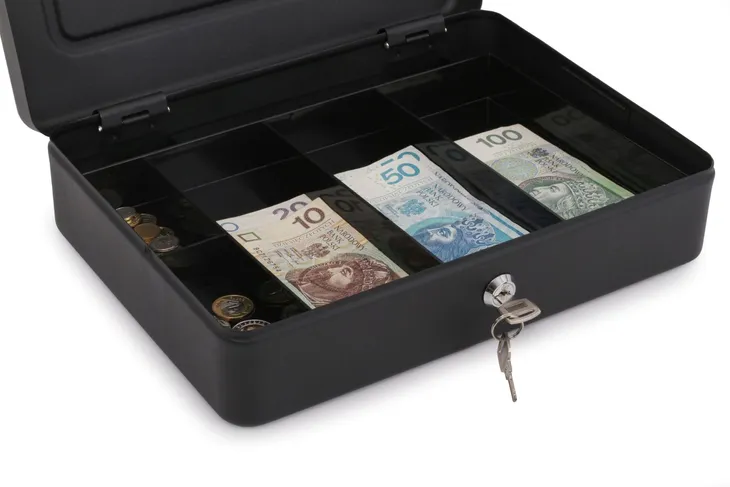 kasetka-na-pieniadze-red-eagle-waga-z-opakowaniem-0-5-kg-kod-producenta-box-300