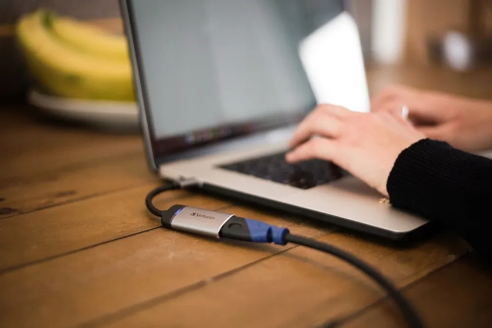 kabel-adapter-verbatim-usb-type-c-m-hdmi-f-01m-czarno-srebrny-zastosowanie-video