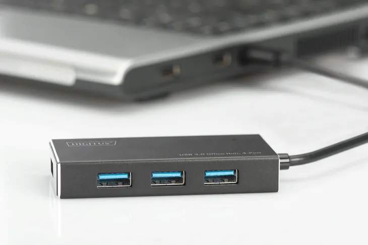 hub-koncentrator-digitus-4-portowy-usb-3-0-superspeed-aktywny-aluminium-liczba-portow-4