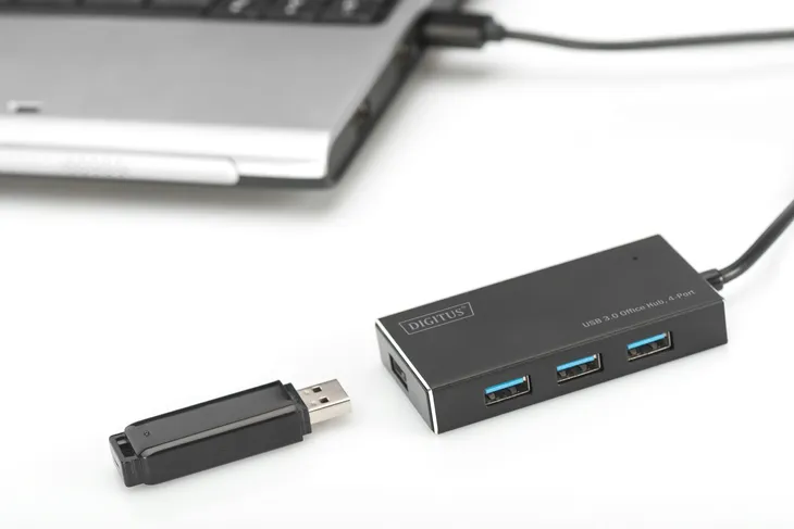 hub-koncentrator-digitus-4-portowy-usb-3-0-superspeed-aktywny-aluminium-liczba-portow-lan-rj-45-1