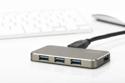 hub-koncentrator-digitus-4-portowy-usb-3-0-superspeed-aktywny-aluminium-liczba-portow-4-waga-z-opakowaniem-0-24-kg