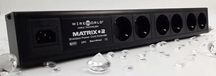 wireworld-matrix-2-listwa-zasilajaca-kod-producenta-matrixeu-2-dlugosc-przewodu-2-m
