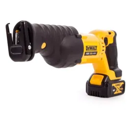 pilarka-szablasta-18v-2aku-4ah-dewalt-dcs380m2