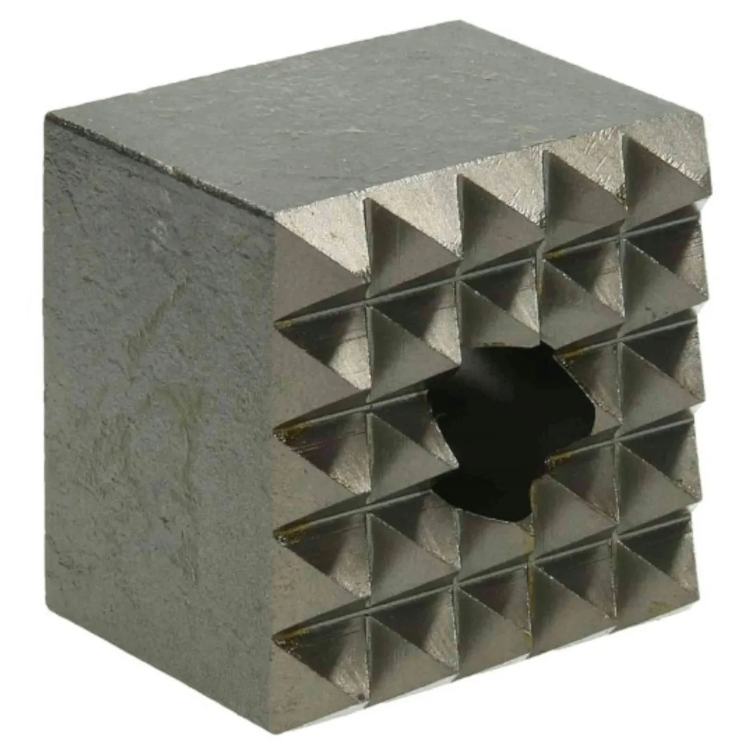 dluto-do-betonu-hikoki