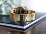 zegarek-damski-calvin-klein-iconic-mesh-25200034-box-material-paska-stal