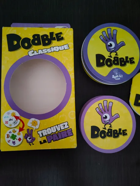dobble-classic-2021-gra-karciana-6-bohater-brak