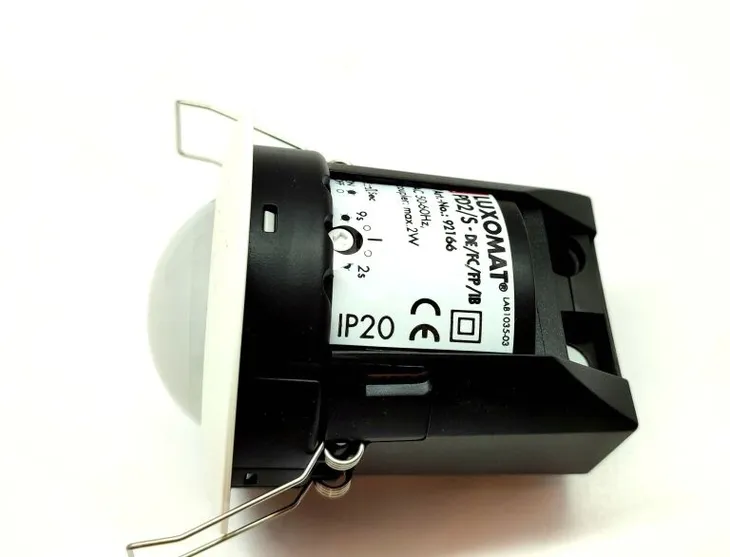 czujnik-obecnosci-b-e-g-92166-typ-czujnik