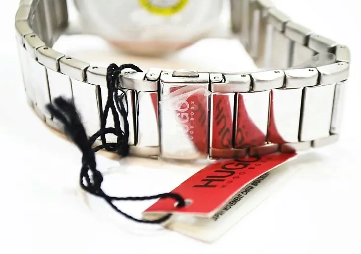 hugo-boss-1530186-material-koperty-tworzywo-sztuczne