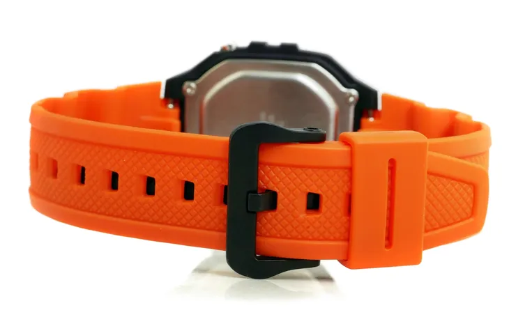 zegarek-meski-casio-w-218h-4b-box-ksztalt-koperty-kwadratowa
