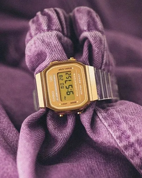 zegarek-damski-casio-vintage-a168xesg-9aef-box-material-paska-tworzywo-sztuczne