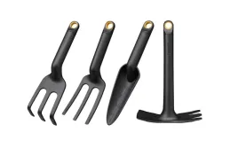 fiskars-zestaw-narzedzi-solid-4-motyczka-lopatka-k