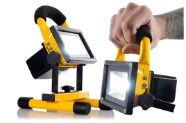 mocny-naswietlacz-lampa-led-warsztatow-robocza-budowlana-przenosna-ip65-10w