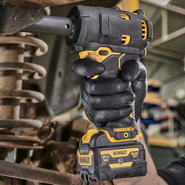 gumowa-oslona-na-klucz-dcf901-dcf903-dewalt-pasuje-do-marki-dewalt