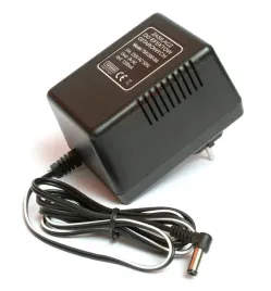 tomanek-zasilacz-9vac-1300ma-tm1300-9a-np-do-line6