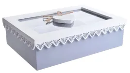 drewniane-pudelko-z-szybka-z-sercem-szare-24-5x17-5x7