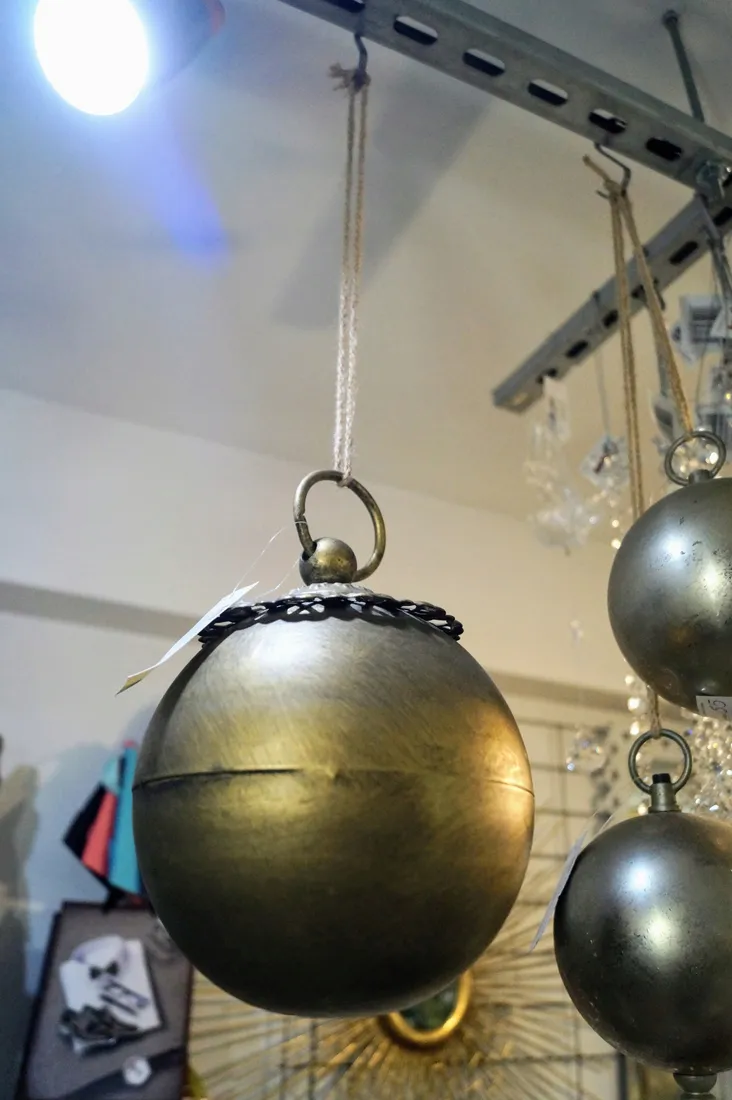 gold-line-kula-belldeco