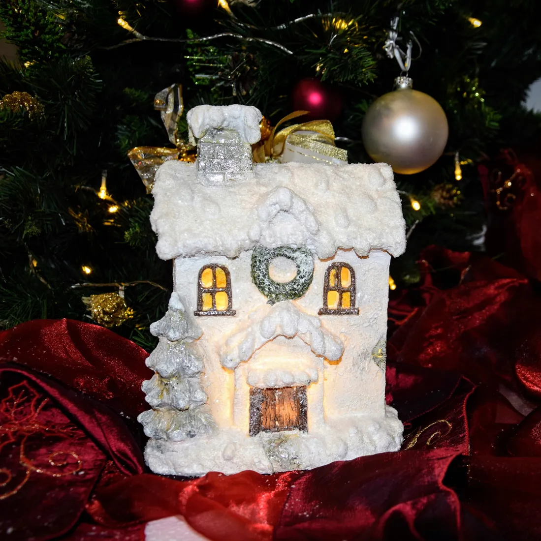 figurka-domek-led-h25