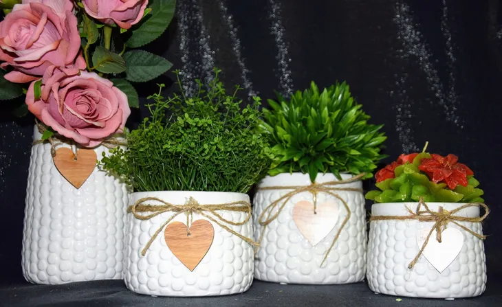 wazon-ceramiczny-bialy-h20cm-material-ceramika-marka-bez-marki