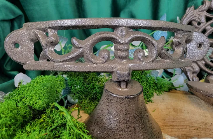 dzwonek-zeliwny-dlugosc-23-cm