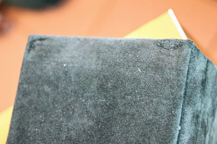 szkatulka-zielona-material-tkanina-wysokosc-10-5-cm