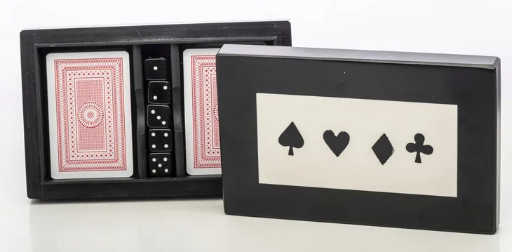 karty-do-gry-kosci-waga-z-opakowaniem-0-05-kg-kod-producenta-125523-marka-art-pol