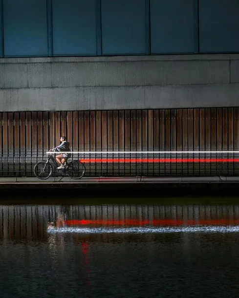 lampka-rowerowa-tylna-knog-blinder-e-rh-stvzo-25-lm-zawartosc-zestawu-lampka