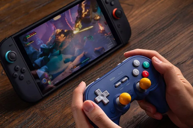 8bitdo-pro-3-kontroler-bezprzewodowy-bluetooth-pad-do-win-switch-steamos-zasilanie-akumulatorowe