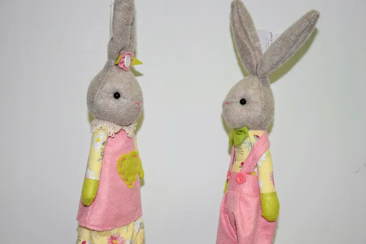 zajac-materialowy-chlopiec-wysokosc-produktu-50-cm