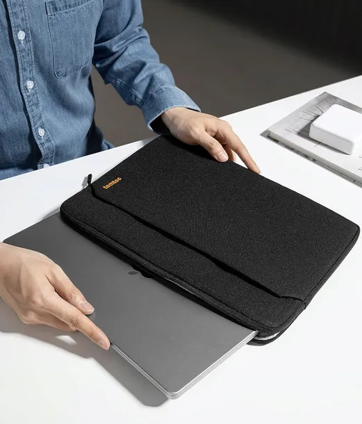 tomtoc-light-a18-laptop-sleeve-13-inch-black-wielkosc-matrycy-13