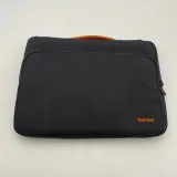tomtoc-light-a18-laptop-sleeve-13-inch-black-marka-tomtoc