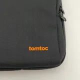 tomtoc-light-a18-laptop-sleeve-13-inch-black-waga-z-opakowaniem-0-15-kg-wielkosc-matrycy-13