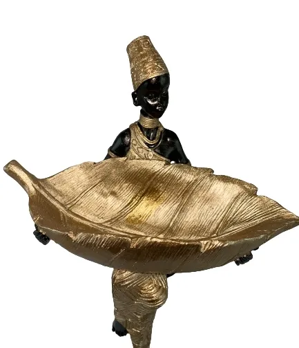 figura-afrykanka-z-misa