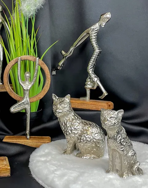 figurka-gepard-srebrny-15-cm-wysokosc-produktu-15-cm