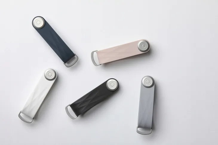 etui-na-klucze-guma-marka-bez-marki