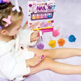 zestaw-do-pielegnacji-lakier-do-paznokcji-salon-pieknosci-dla-dzieci