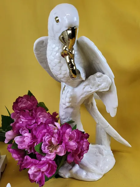 figurka-papuga-ceramiczna-na-galezi-kolor-bialy